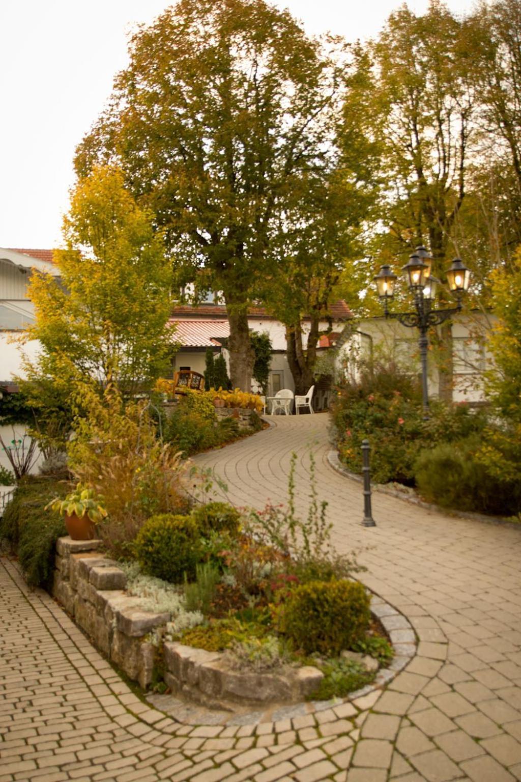 Altes Kurhaus Landhotel Trabelsdorf Exterior foto