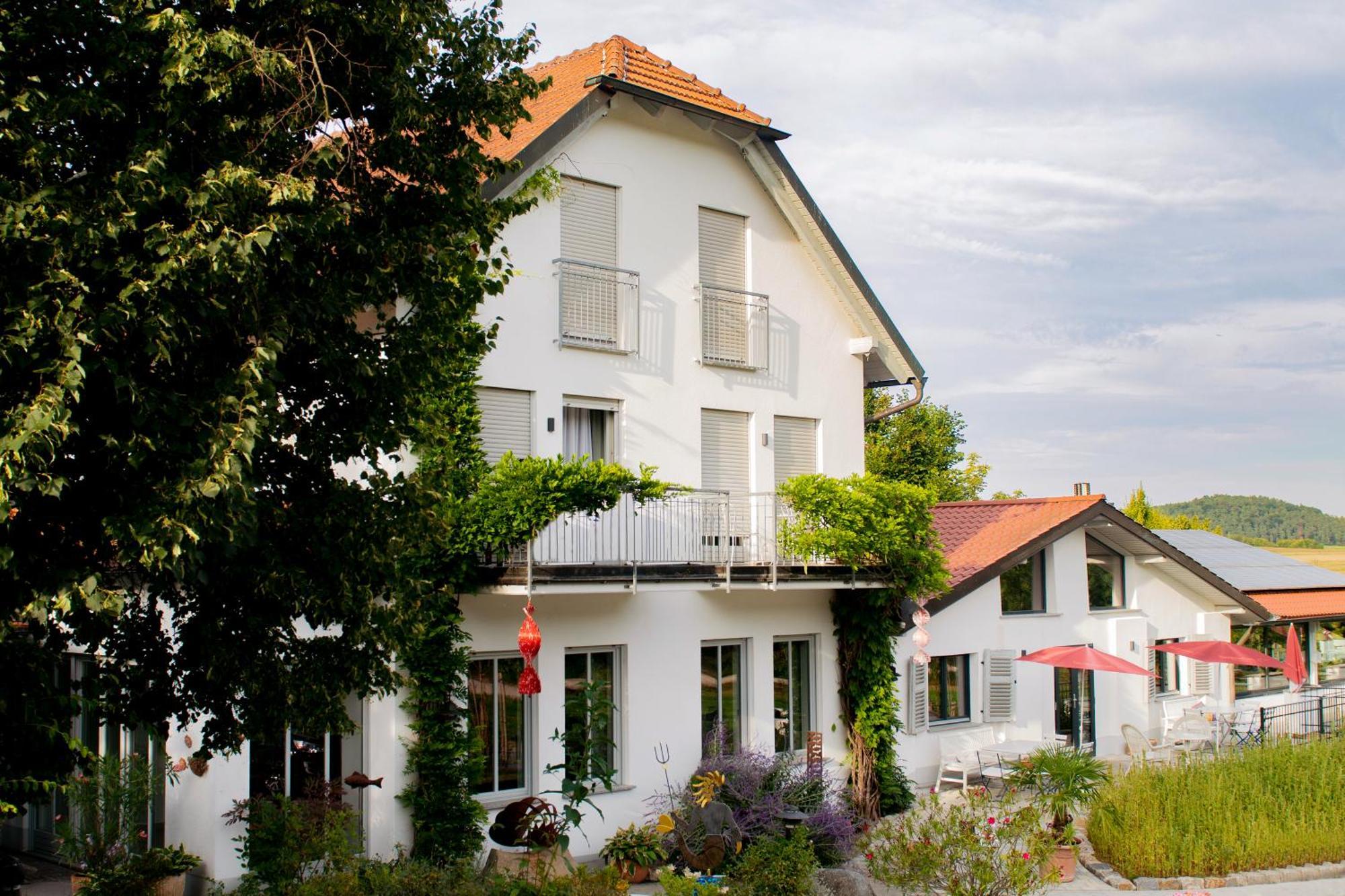 Altes Kurhaus Landhotel Trabelsdorf Exterior foto